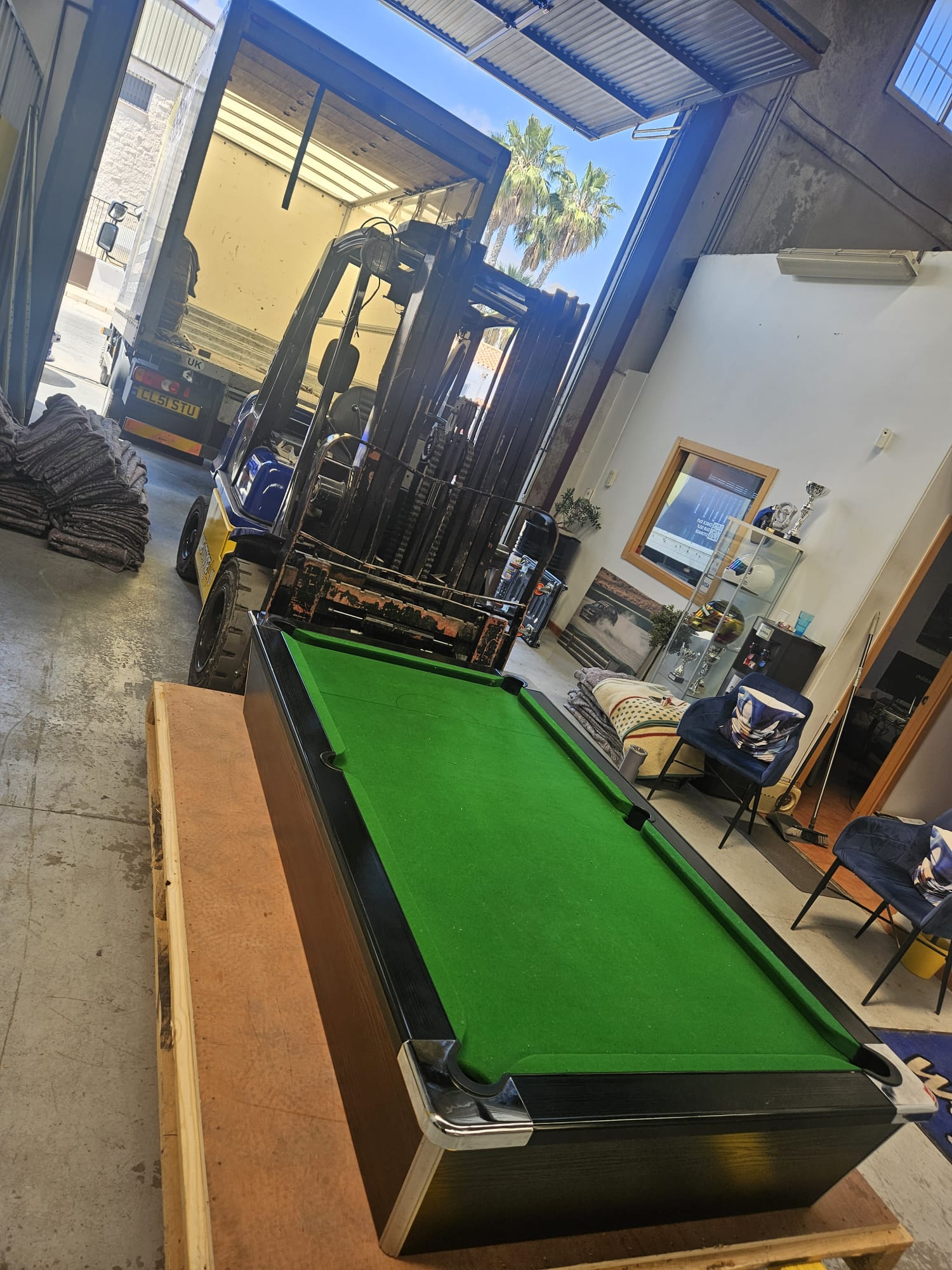 Specialist pool table removal services